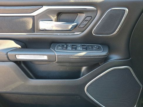 Used 2023 RAM 1500 Laramie image 12