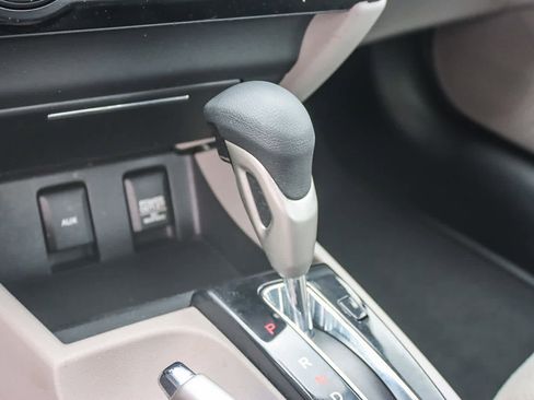 Used 2013 Honda Civic LX image 18