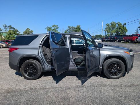 Used 2020 Chevrolet Traverse LS FWD image 39