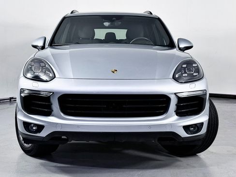 Used 2018 Porsche Cayenne Platinum Edition w/ Premium Package Plus image 7