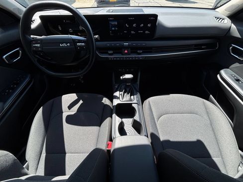 Used 2025 Kia K4 FWD image 33