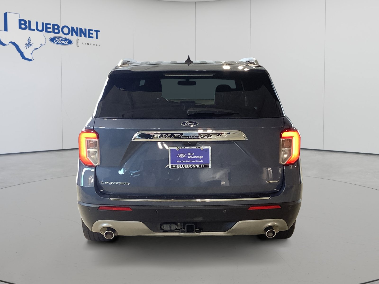 Used 2021 Ford Explorer Limited w/ Hybrid Equipment Group 310A RWD image 6
