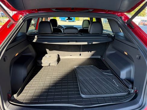 Used 2020 Volkswagen Atlas Cross Sport SEL Premium R-Line image 31