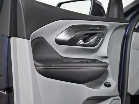 Used 2019 GMC Terrain SLT w/ Preferred Package image 28