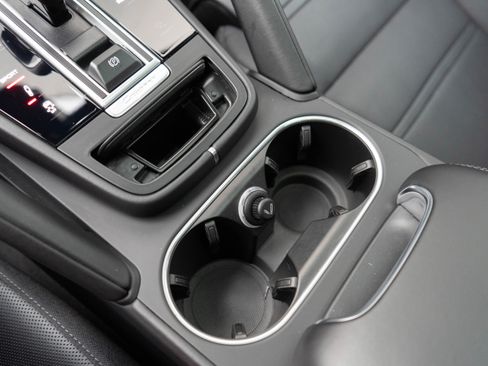 Used 2022 Porsche Cayenne GTS image 24