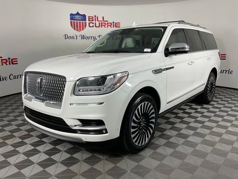 Used 2021 Lincoln Navigator Black Label w/ Cargo Convenience Package image 7