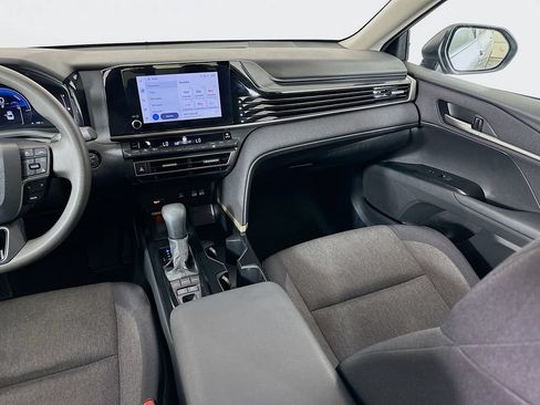 Certified 2025 Toyota Camry LE FWD image 22