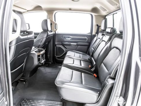Used 2019 RAM 1500 Laramie RWD image 31