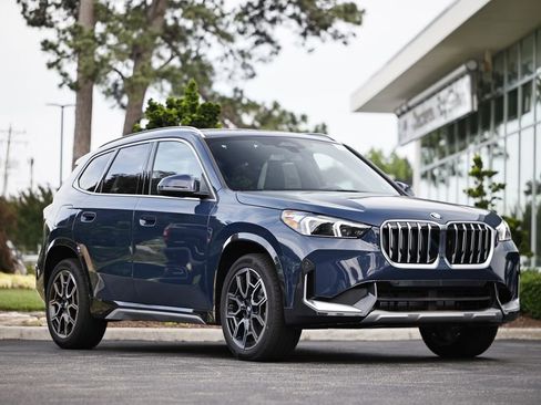 New 2026 BMW X1 xDrive28i w/ Convenience Package AWD/4WD image 1