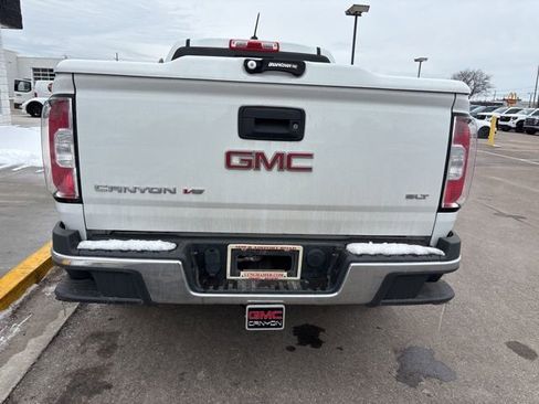 Used 2018 GMC Canyon SLT image 9