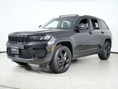 Used 2024 Jeep Grand Cherokee Altitude