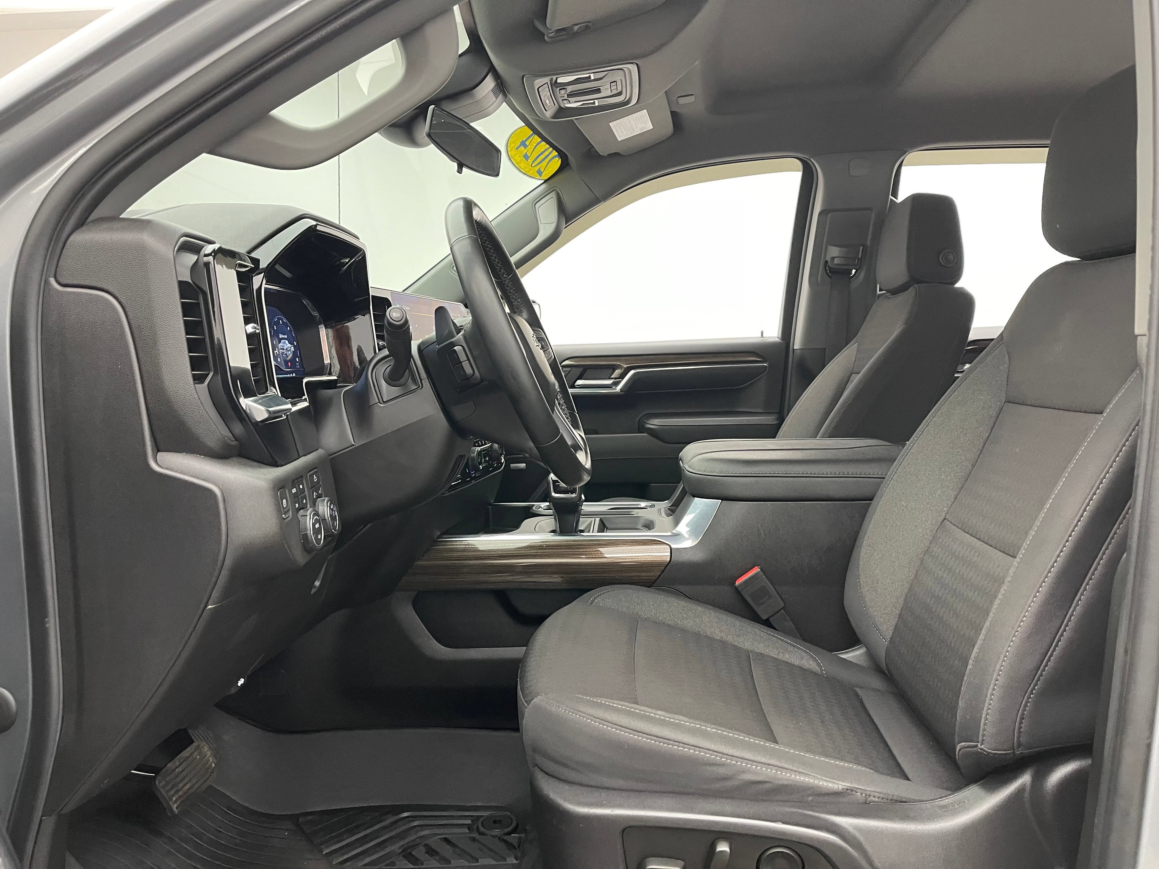 Used 2024 Chevrolet Silverado 1500 RST w/ Convenience Package II AWD/4WD image 16