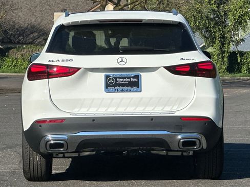 New 2026 Mercedes-Benz GLA 250 GLA 250 image 4