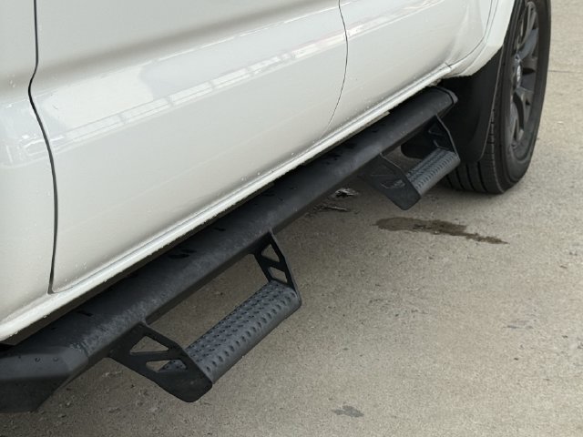 Used 2022 Toyota Tacoma SR5 RWD image 11