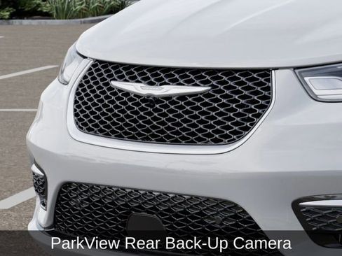 New 2026 Chrysler Pacifica Pinnacle FWD image 13