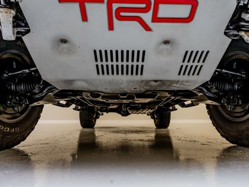 Used 2020 Toyota 4Runner SR5 image 13