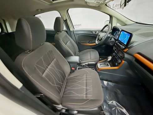 Used 2021 Ford EcoSport SE w/ SE Convenience Package image 28
