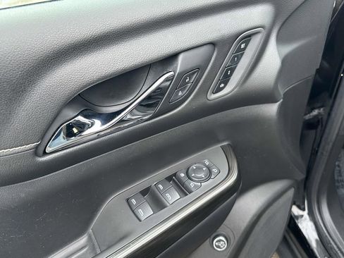 Certified 2021 GMC Acadia SLT w/ Elevation Edition image 18