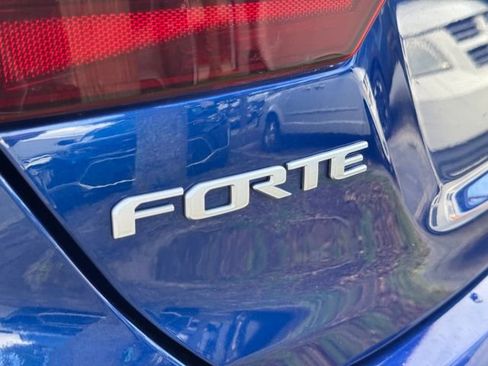 Certified 2024 Kia Forte LXS FWD image 3