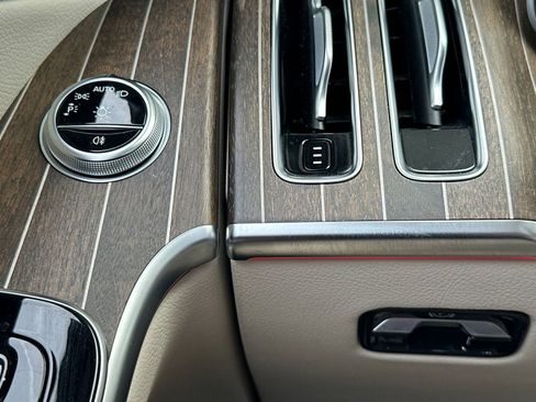 Certified 2022 Mercedes-Benz S 500 4MATIC image 32