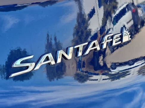 Used 2022 Hyundai Santa Fe Limited FWD image 11
