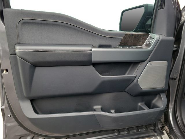 Used 2022 Ford F150 Lightning Lariat w/ Tow Technology Package AWD/4WD image 8