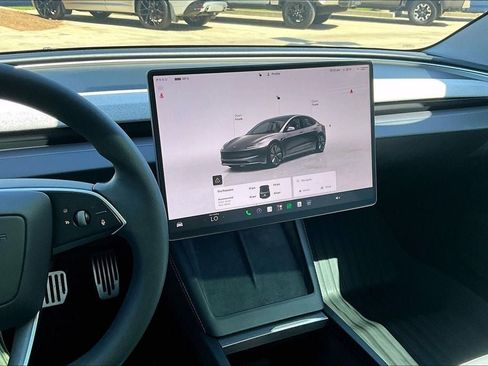 Used 2024 Tesla Model 3 Standard Range RWD image 5