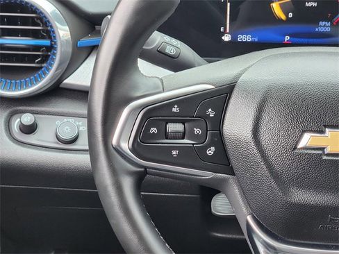 Certified 2024 Chevrolet Trax LT w/ Sunroof Package image 27