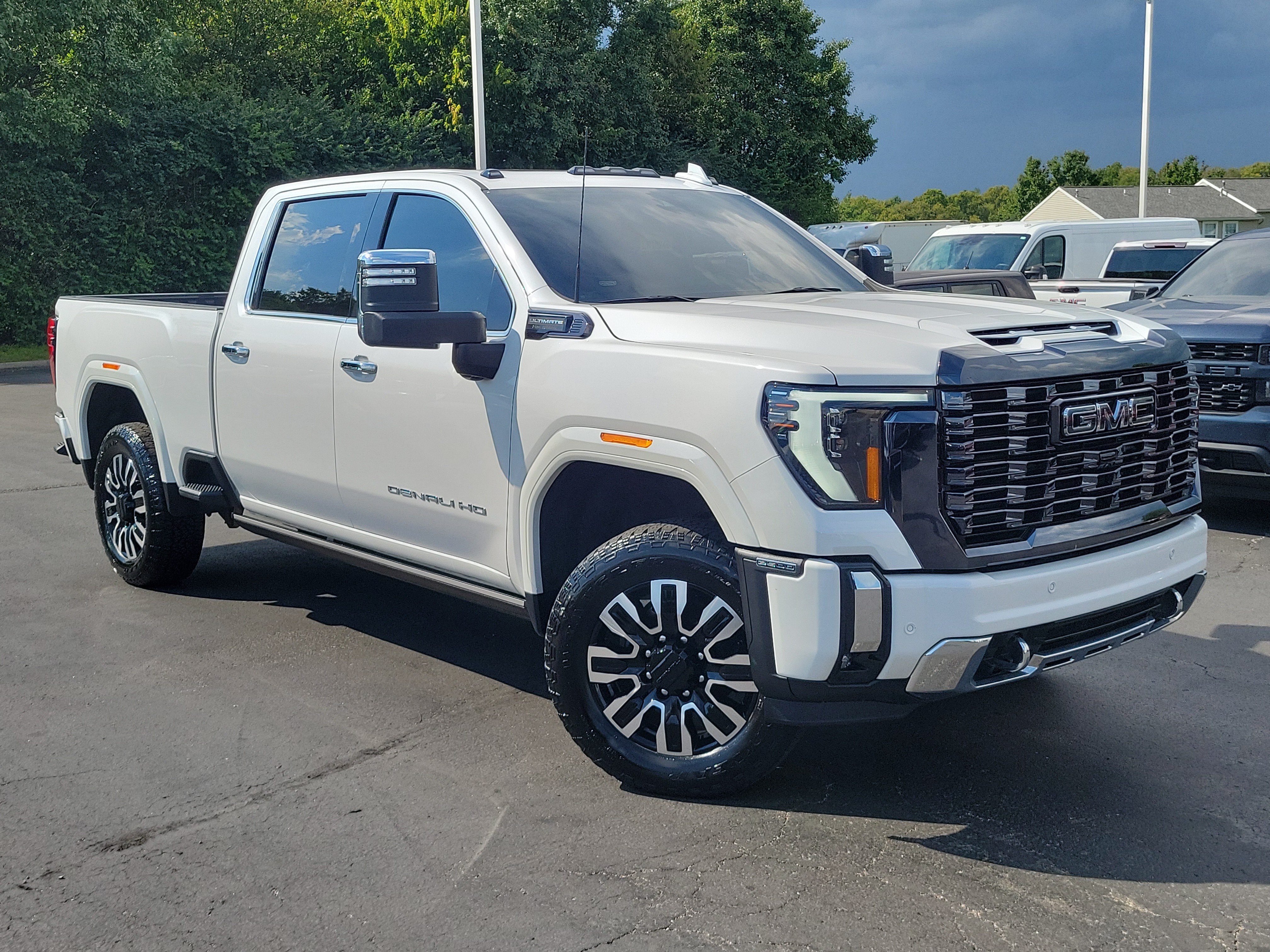 Used 2024 GMC Sierra 2500 Denali Ultimate AWD/4WD image 31