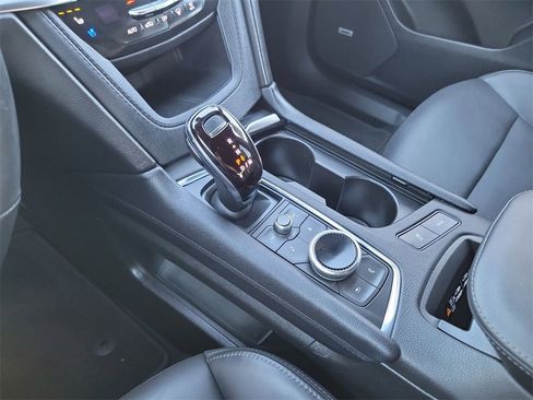 Certified 2023 Cadillac XT6 Premium Luxury image 15