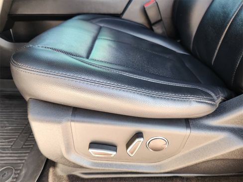 Used 2019 Ford Expedition XLT w/ Equipment Group 202A image 24