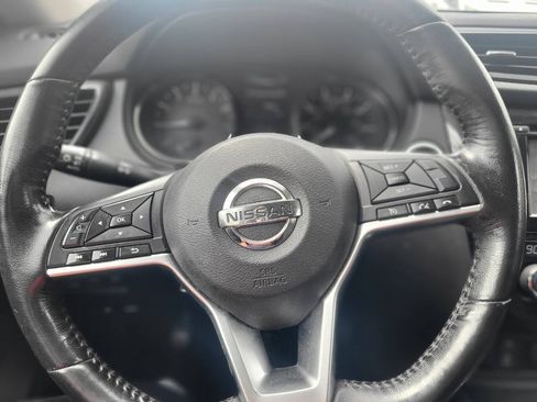 Used 2017 Nissan Rogue SL AWD/4WD image 34