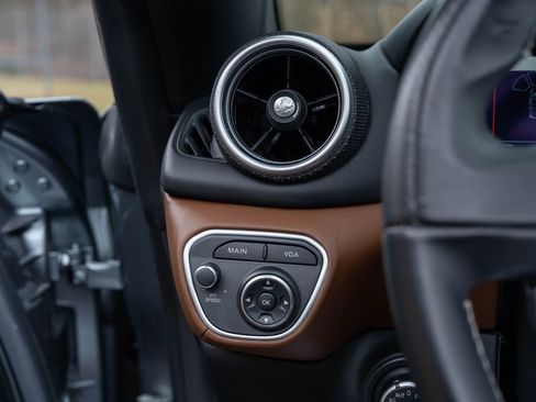 Used 2017 Ferrari California T image 35