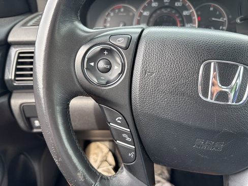 Used 2014 Honda Accord Sport image 19