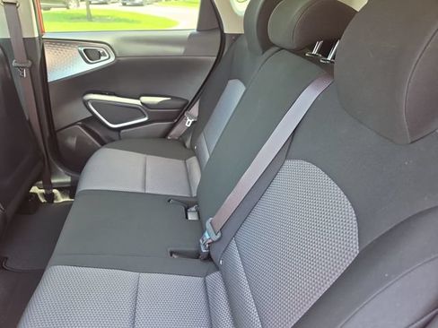 Certified 2022 Kia Soul LX FWD image 11
