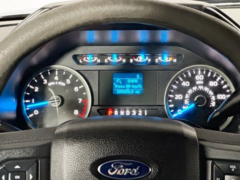Used 2015 Ford F150 XLT AWD/4WD image 32
