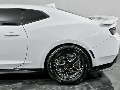 Used 2017 Chevrolet Camaro ZL1 image 8