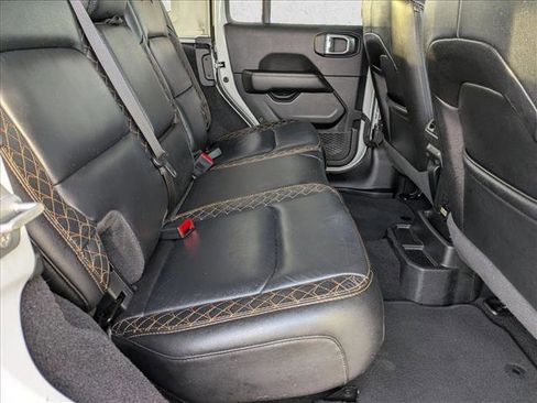 Used 2021 Jeep Wrangler Unlimited Sahara image 20