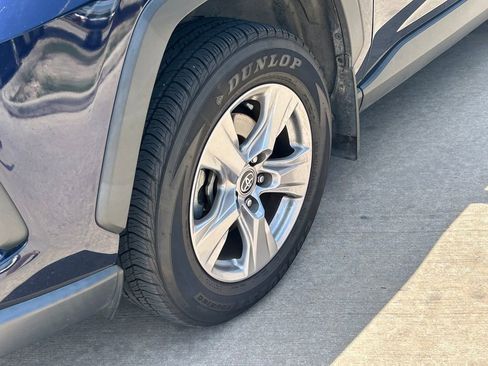 Certified 2022 Toyota RAV4 XLE FWD image 9