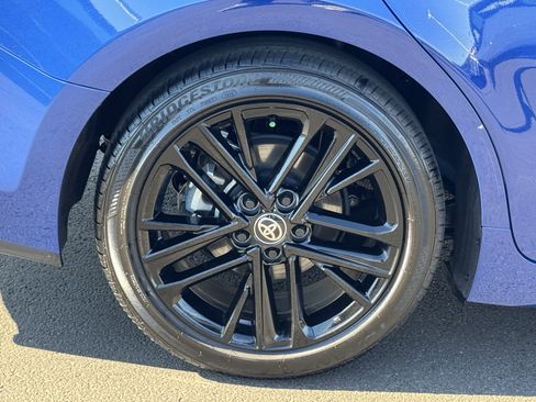 Used 2025 Toyota Camry SE w/ Convenience Package image 38