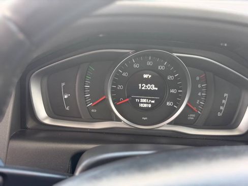 Used 2017 Volvo XC60 T5 FWD image 18
