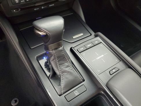 Used 2020 Lexus ES 350 w/ Premium Package image 19