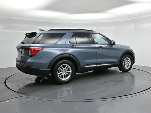Used 2025 Ford Explorer Active image 26