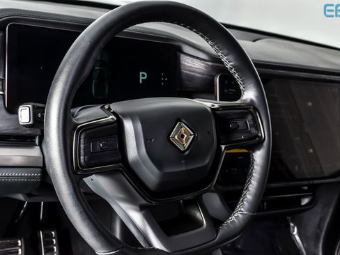 Used 2023 Rivian R1T Adventure image 14