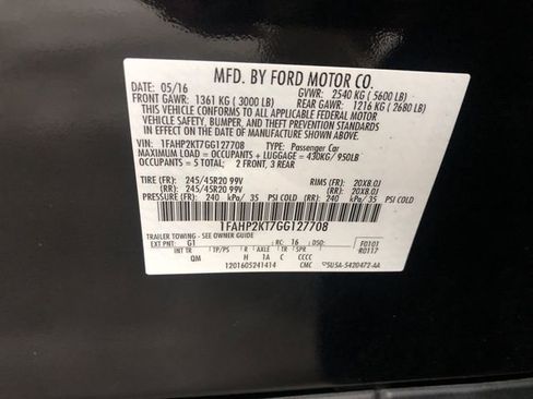 Used 2016 Ford Taurus SHO w/ Equipment Group 401A image 33