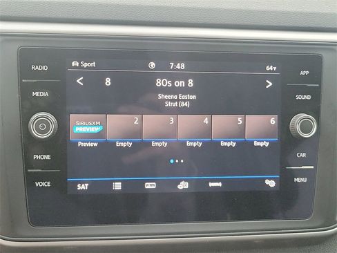 Used 2020 Volkswagen Atlas Cross Sport SE w/ Towing Package image 16