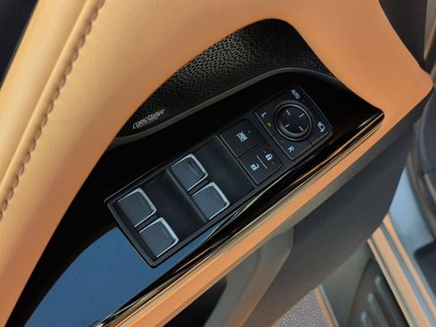 Used 2023 Lexus LX 600 4WD w/ Interior Upgrade Package image 9