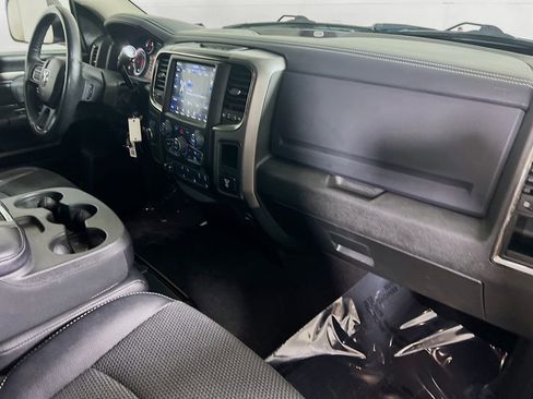 Used 2018 RAM 2500 Big Horn w/ Sport Appearance Group AWD/4WD image 23