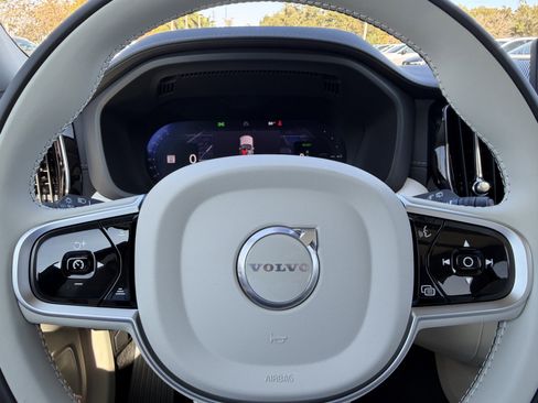 New 2026 Volvo XC60 T8 Ultra w/ Climate Package image 28