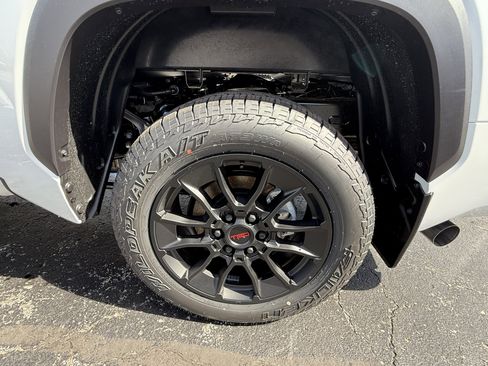 New 2026 Toyota Tundra Limited AWD/4WD image 27